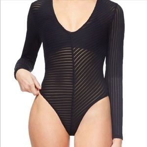 NWOT never worn Good American bodysuit, size 0.